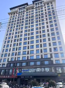 一拍 安徽省临泉县前进路南侧、城中路东侧丽丰城隍庙广场中17#商业楼（102-105）17#商业楼（301）17#商业楼（4-15层）17#商业楼（1601-1615）不动产