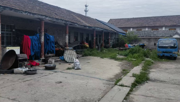 亳州市国储粮食购销有限公司双沟收储点11间砖瓦房及约400㎡闲置场地七年期租赁权